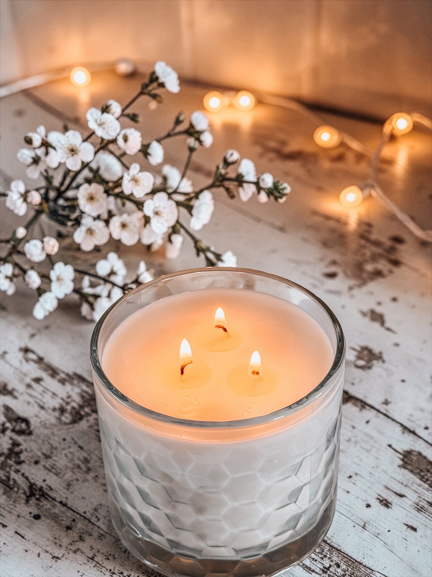 20 oz Honeycomb Soy Candle | 3 Wick Mothers Day Candle | Luxurious Spring Scents | Hand Poured Non Toxic Candles Soy candle Thegiftgalashop 