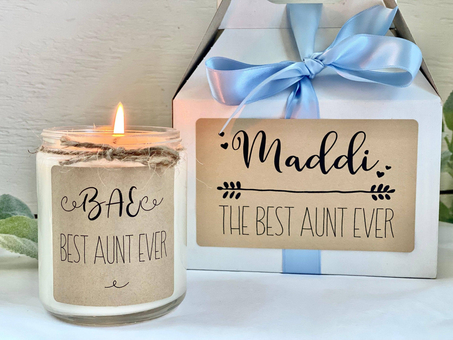 Best Aunt Ever Gift Box | Personalized Auntie Candle Thegiftgalashop 